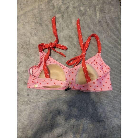 Summersalt The Tie Marina Bikini Top - Square Dot in Flamingo & Hibiscus Size: 8 - Picture 2 of 4